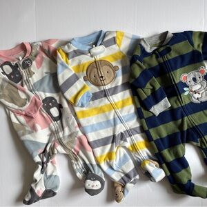 Lot of 3 fleece footie pajamas, size 0-3 months